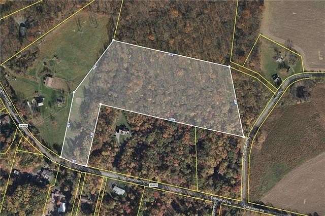 12.8 Acres of Land for Sale in Bushkill Township, Pennsylvania