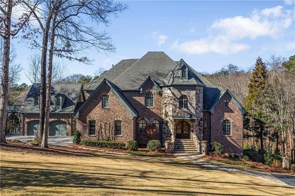 2.331 Acres of Residential Land with Home for Sale in Atlanta, Georgia