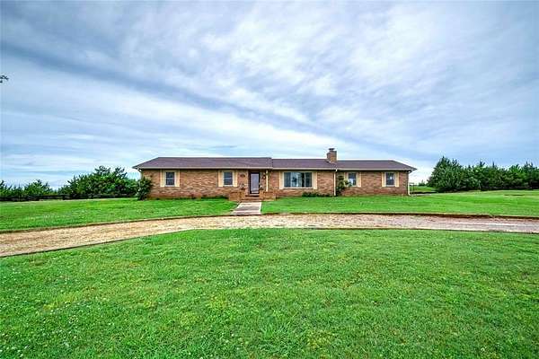 4.5 Acres of Residential Land with Home for Sale in Chandler, Oklahoma