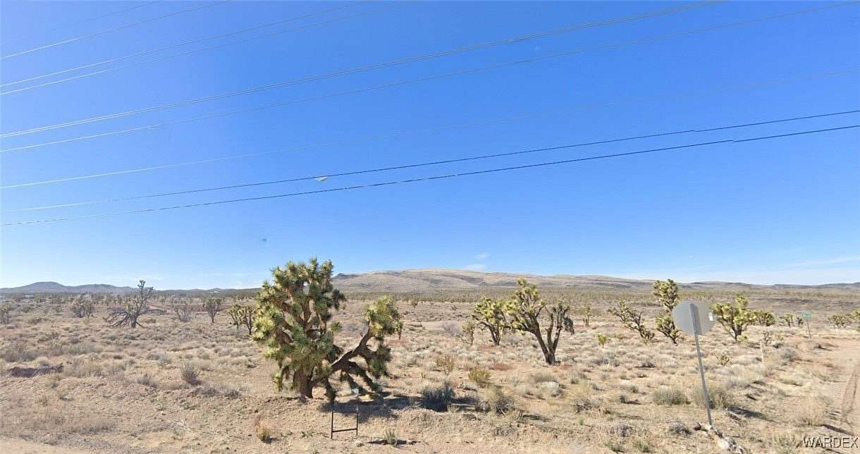 1.07 Acres of Residential Land for Sale in Dolan Springs, Arizona