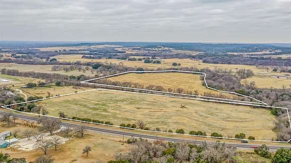 39 Acres of Land for Sale in Bluff Dale, Texas