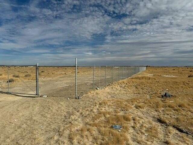 1 Acre of Land for Sale in Lancaster, California