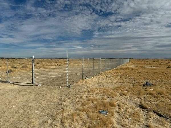 1 Acre of Land for Sale in Lancaster, California