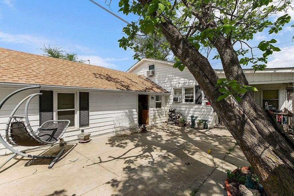 8.8 Acres of Land with Home for Sale in Oak Grove, Missouri