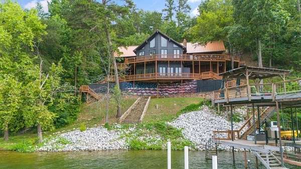3.8 Acres of Land with Home for Sale in Iuka, Mississippi