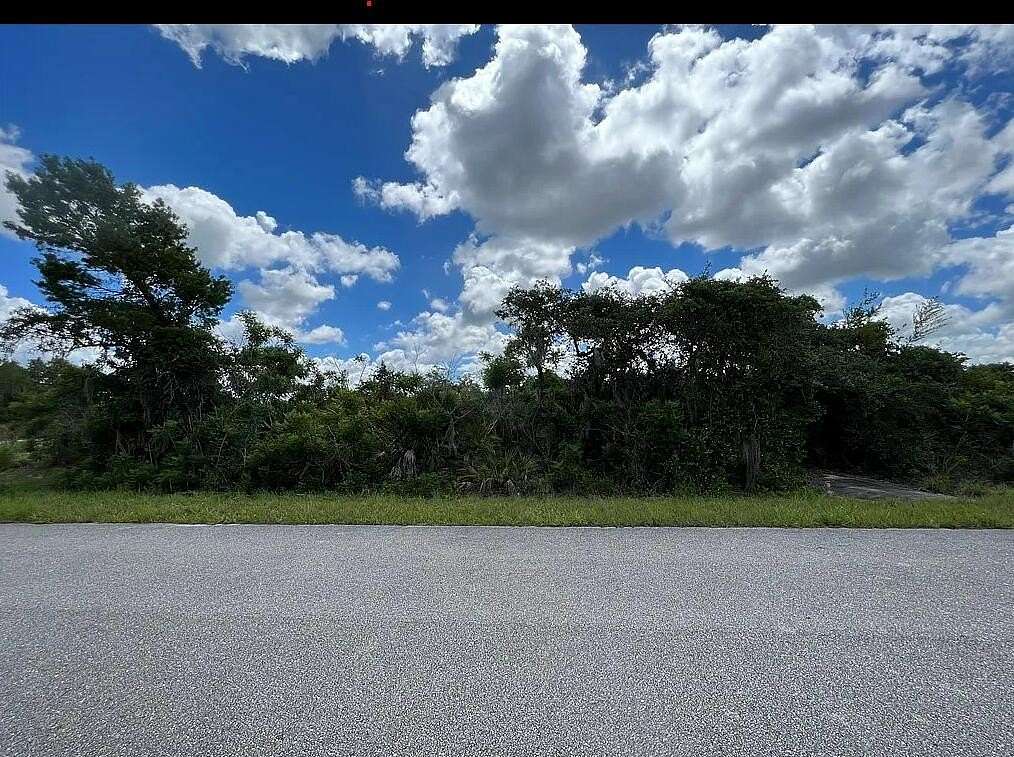 0.26 Acres of Residential Land for Sale in Lake Placid, Florida