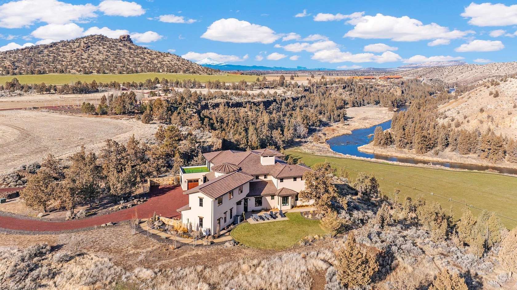 12.6 Acres of Land with Home for Sale in Terrebonne, Oregon