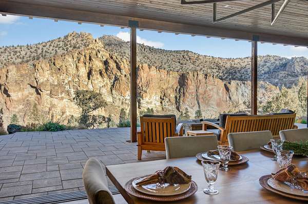 12.6 Acres of Land with Home for Sale in Terrebonne, Oregon