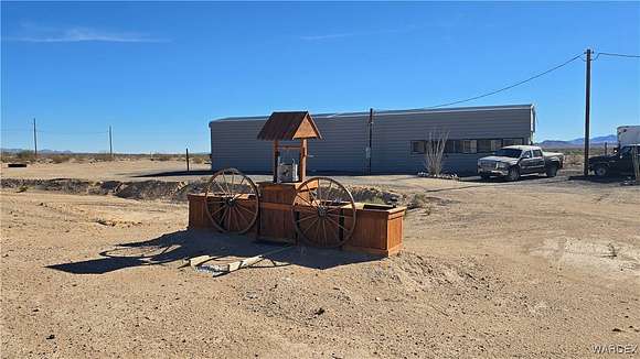 5 Acres of Land for Sale in Yucca, Arizona