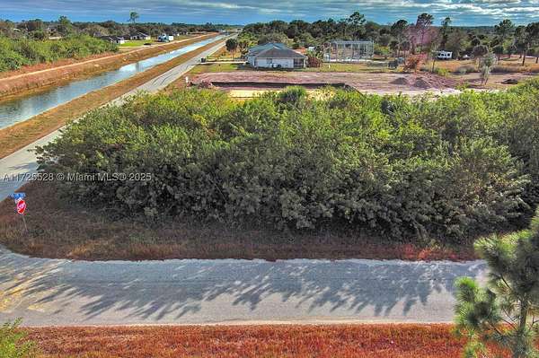 0.25 Acres of Residential Land for Sale in Lehigh Acres, Florida