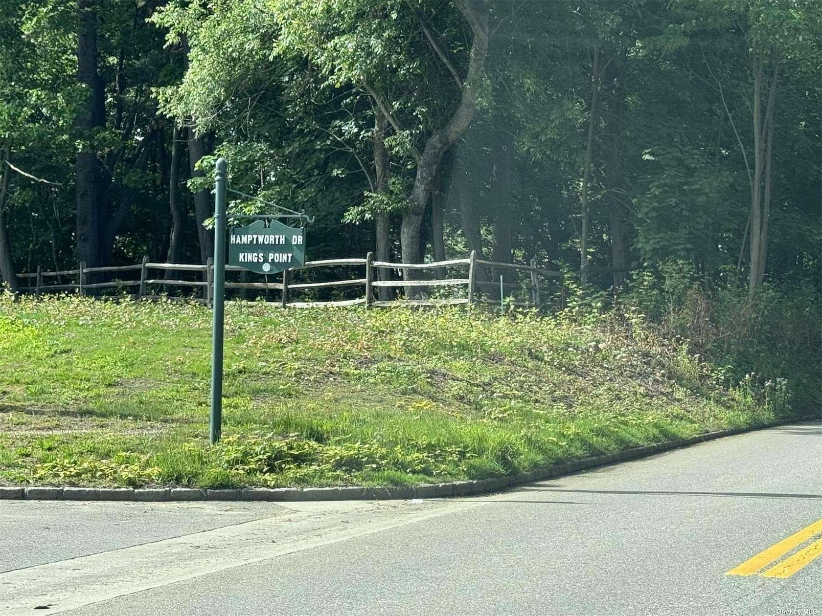 0.92 Acres of Residential Land for Sale in Great Neck, New York