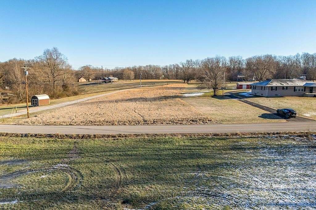 1.24 Acres of Residential Land for Sale in Smithville, Tennessee