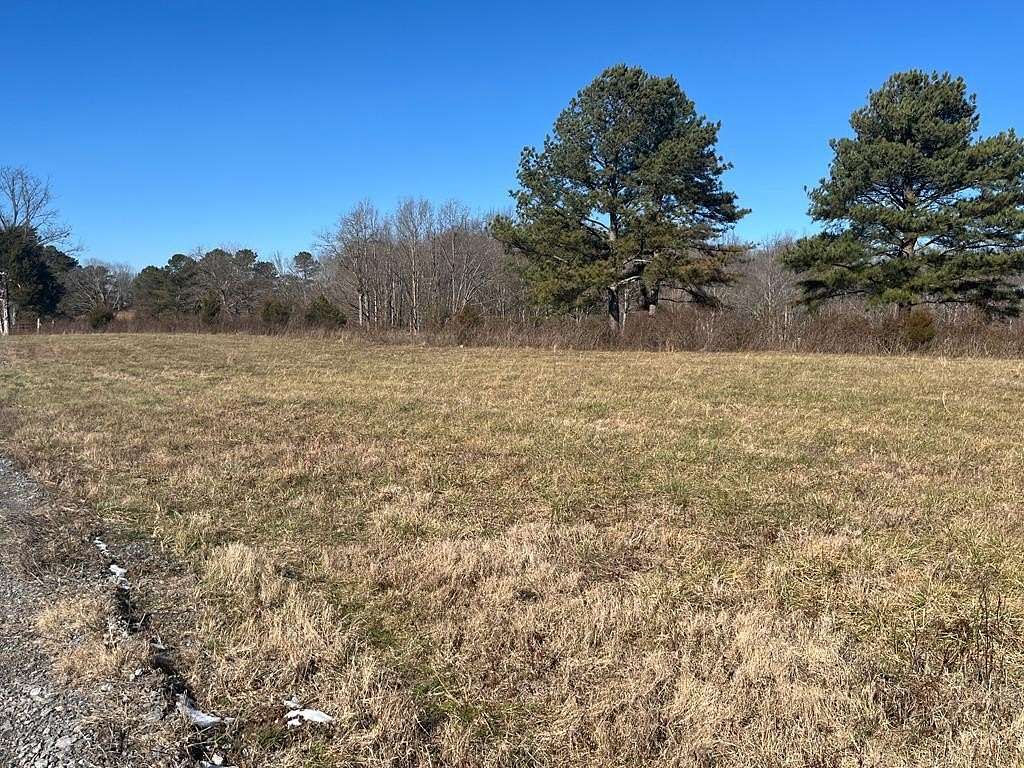 1.18 Acres of Residential Land for Sale in Gainesboro, Tennessee