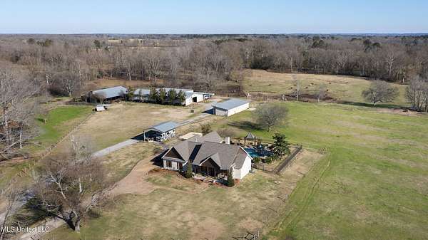 85.4 Acres of Land with Home for Sale in Crystal Springs, Mississippi
