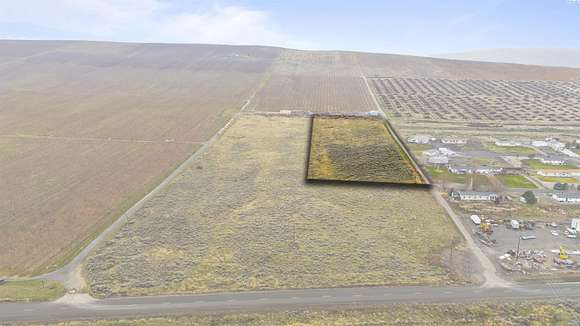 5 Acres of Residential Land for Sale in Benton City, Washington