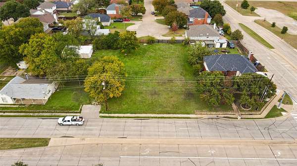 1 Acre of Mixed-Use Land for Sale in Grand Prairie, Texas