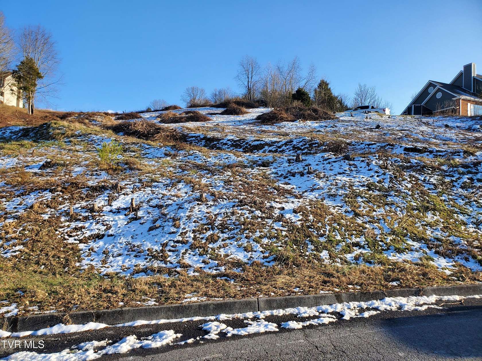 0.85 Acres of Residential Land for Sale in Kingsport, Tennessee