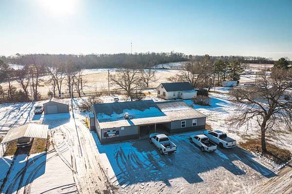 3 Acres of Commercial Land for Sale in Houston, Missouri