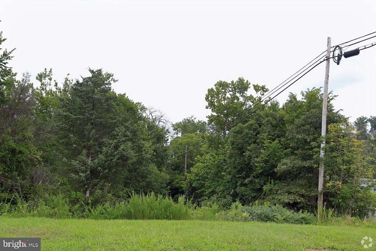 48 Acres of Land for Sale in Gainesville, Virginia