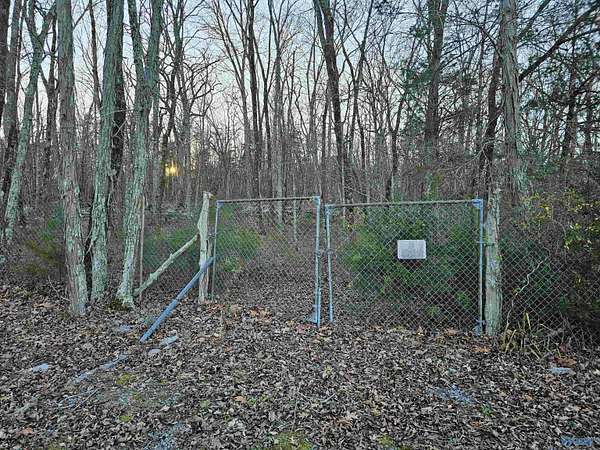 1.48 Acres of Land for Sale in New Hope, Alabama