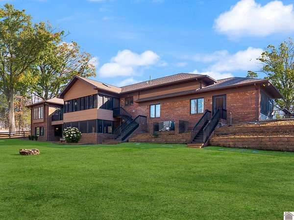 3.23 Acres of Residential Land with Home for Sale in Murray, Kentucky