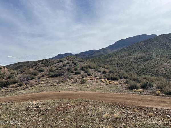 9 Acres of Residential Land for Sale in Globe, Arizona