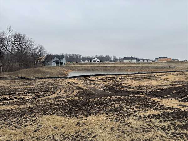 0.28 Acres of Residential Land for Sale in Urbandale, Iowa