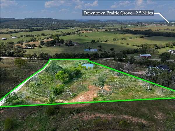 5 Acres of Residential Land for Sale in Prairie Grove, Arkansas