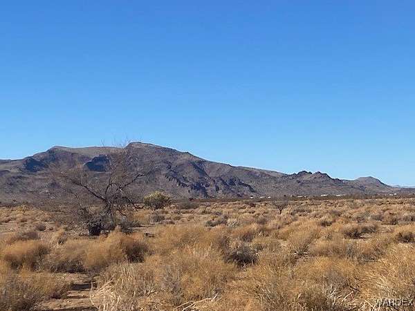 38.8 Acres of Land for Sale in Golden Valley, Arizona