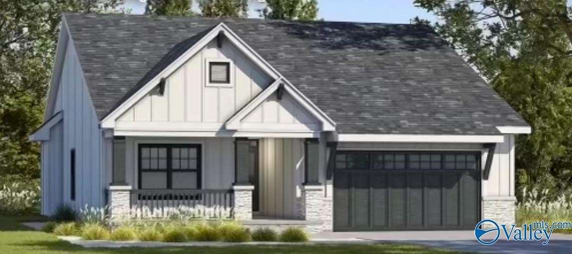 2.4 Acres of Residential Land with Home for Sale in Hamilton, Alabama