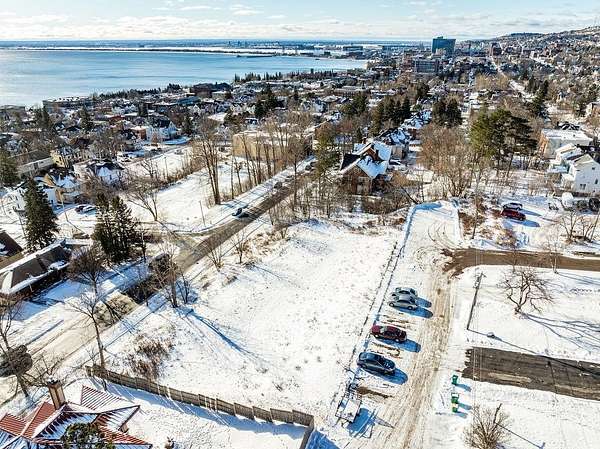 1 Acre of Residential Land for Sale in Duluth, Minnesota