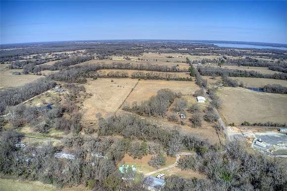 14.218 Acres of Land for Sale in Alba, Texas