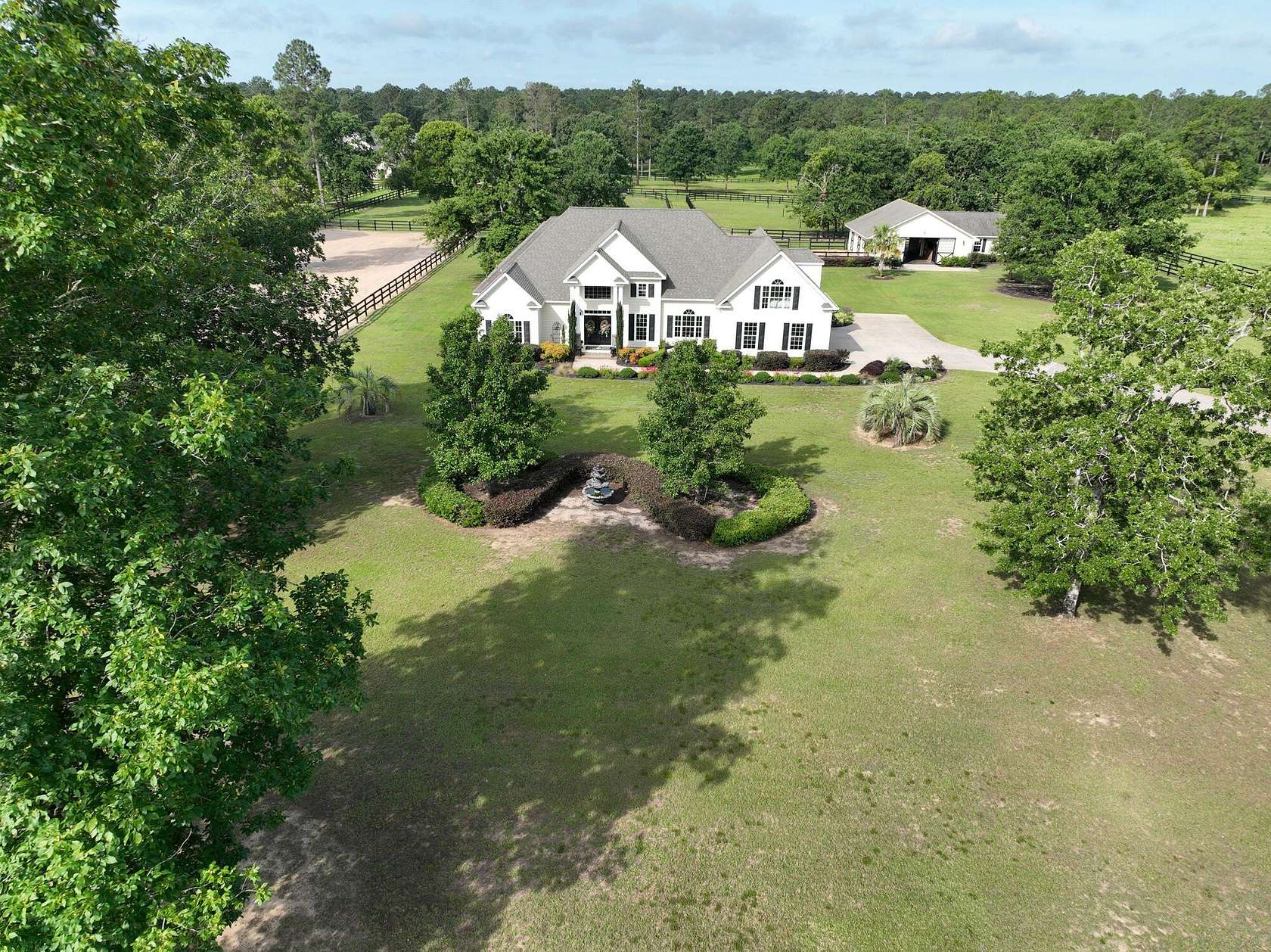 4.77 Acres of Residential Land with Home for Sale in Aiken, South Carolina