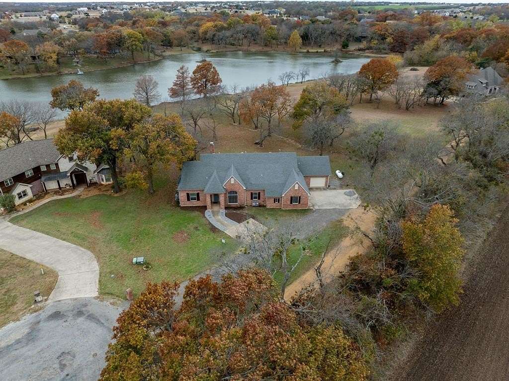 2.18 Acres of Residential Land with Home for Sale in Gunter, Texas