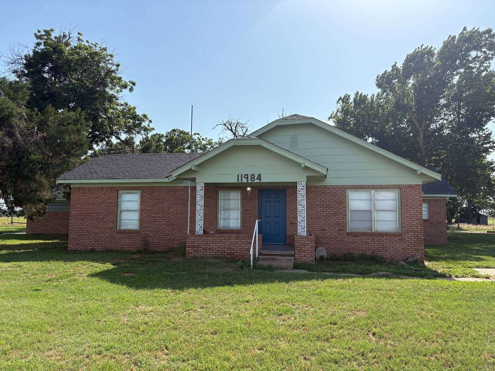 5.44 Acres of Residential Land with Home for Sale in Vernon, Texas