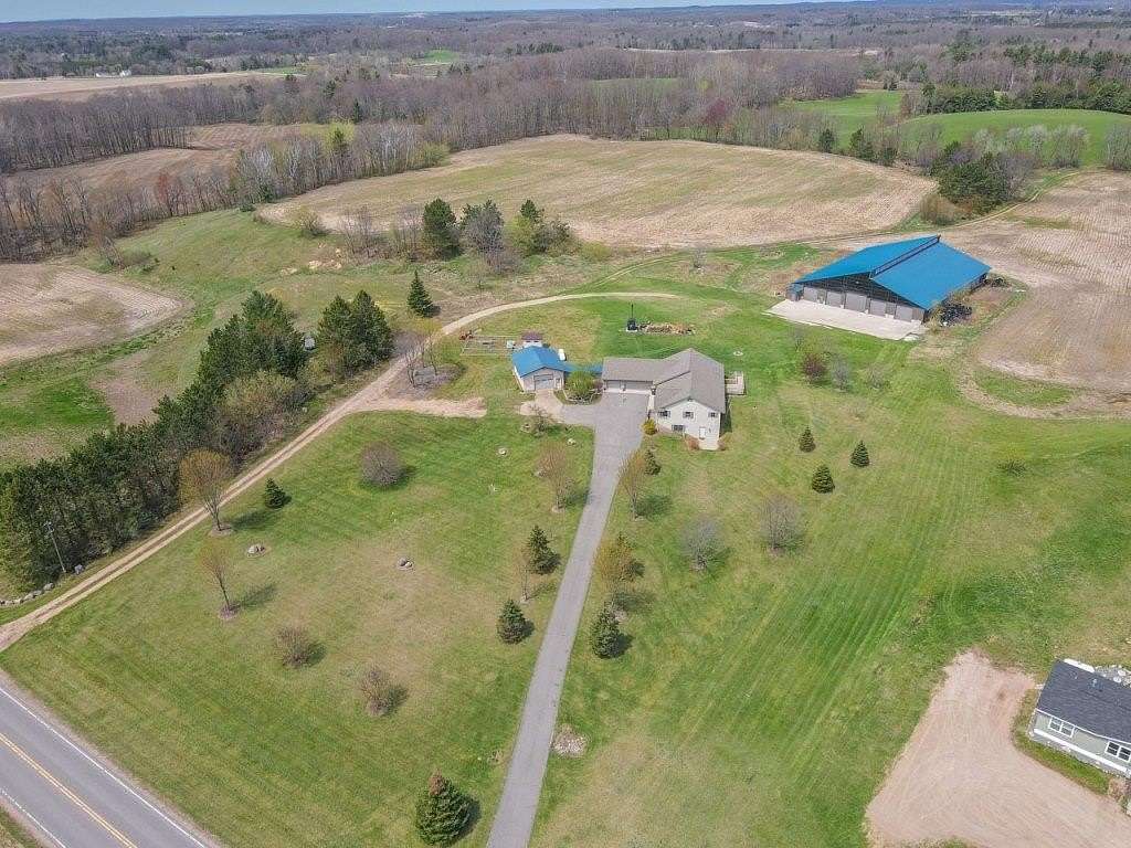 28 Acres of Agricultural & Residential Land for Sale in Eland, Wisconsin