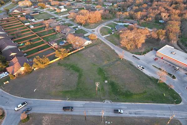 1.23 Acres of Residential Land for Sale in Springtown, Texas