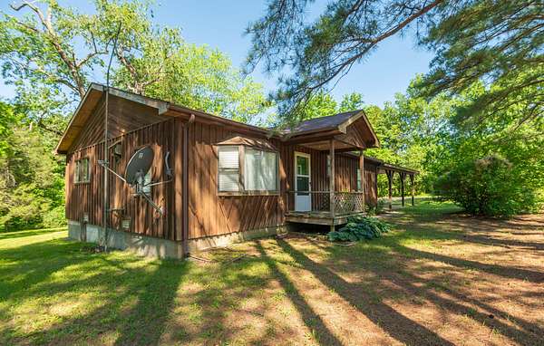 3 Acres of Residential Land with Home for Sale in Grandin, Missouri