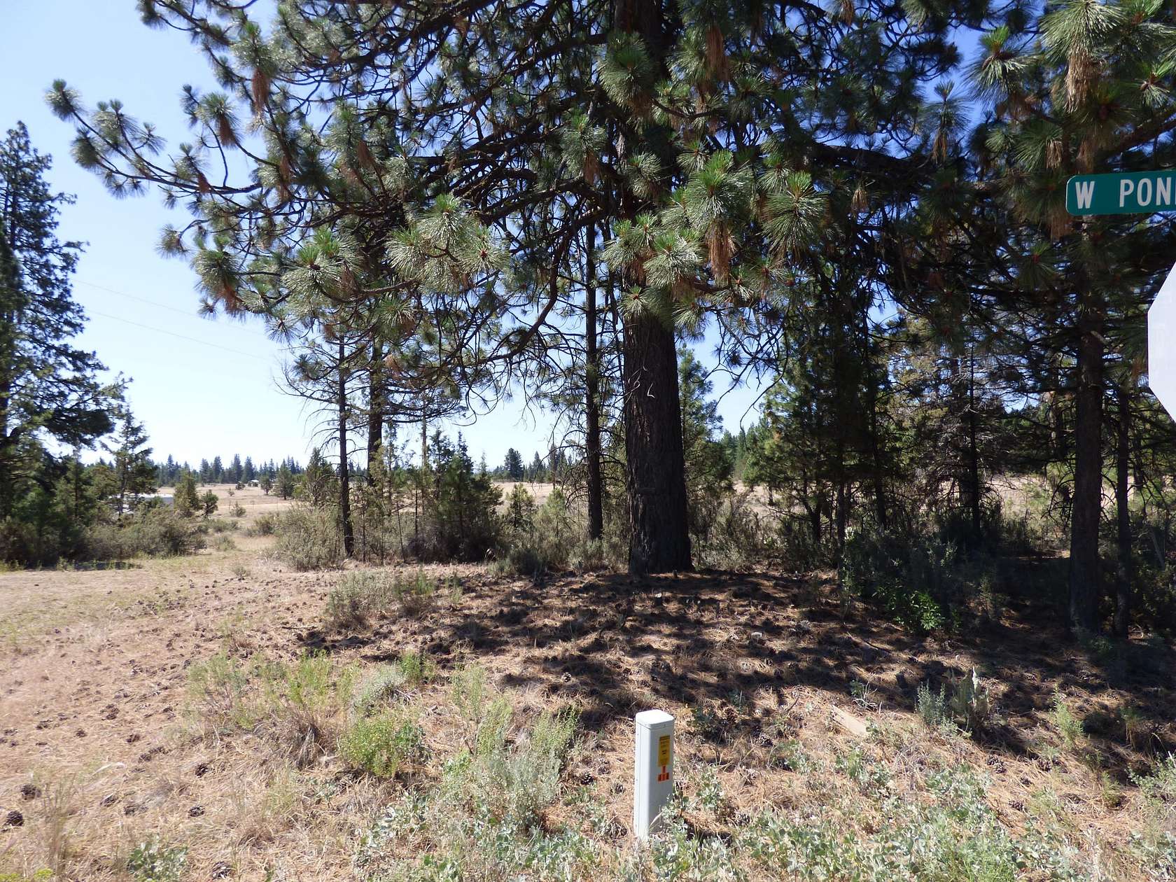 1.44 Acres of Land for Sale in Lookout, California