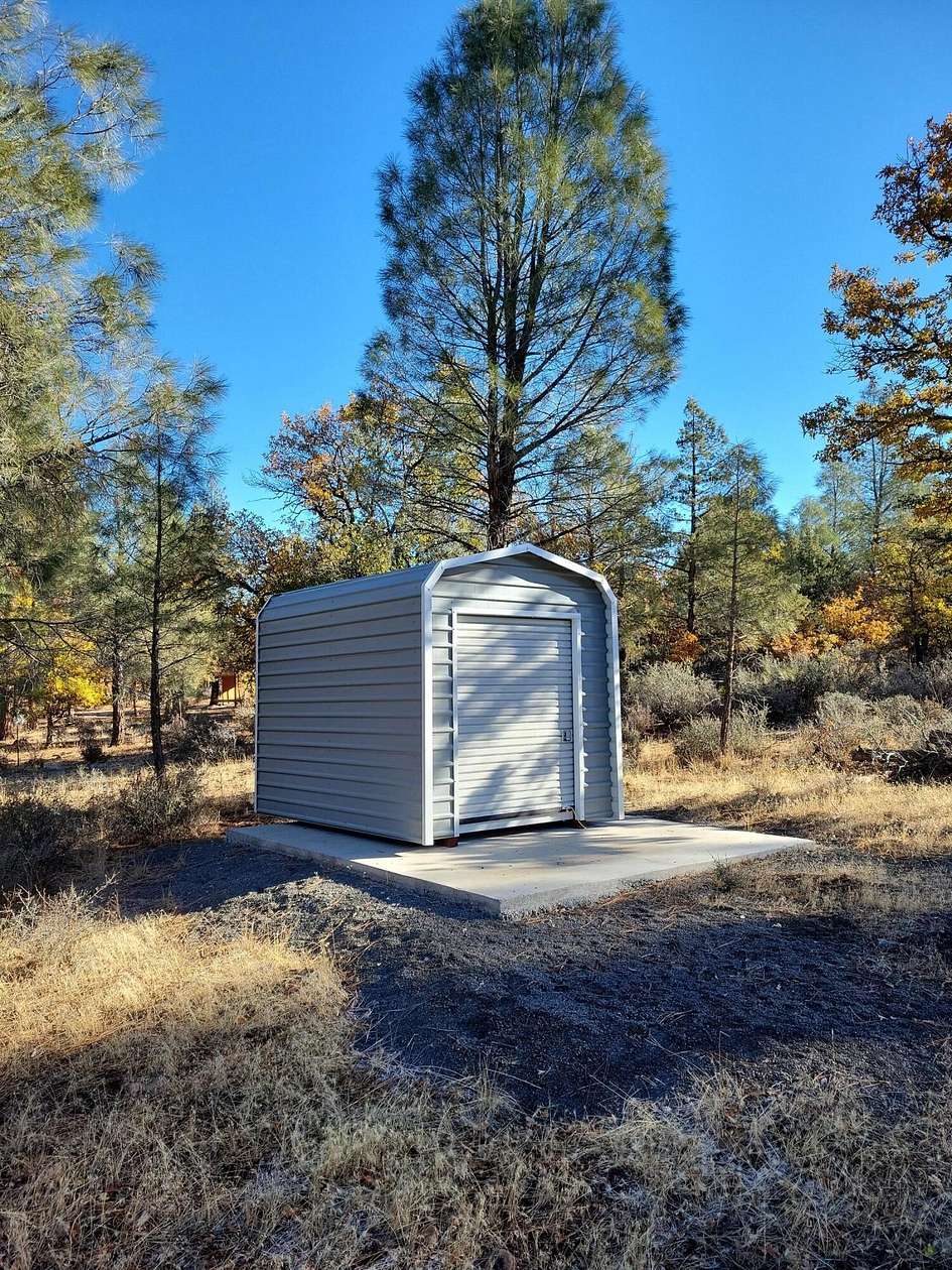 5 Acres of Residential Land for Sale in Fall River Mills, California