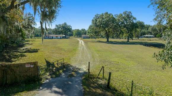 9.45 Acres of Residential Land with Home for Sale in Citra, Florida