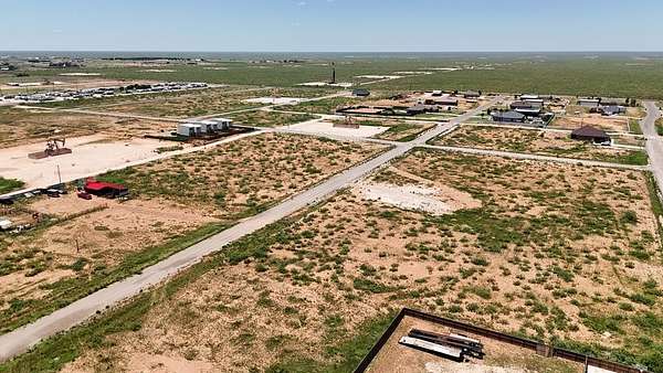 6 Acres of Land for Sale in Gardendale, Texas