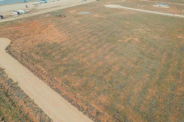 1.2 Acres of Residential Land for Sale in Seminole, Texas