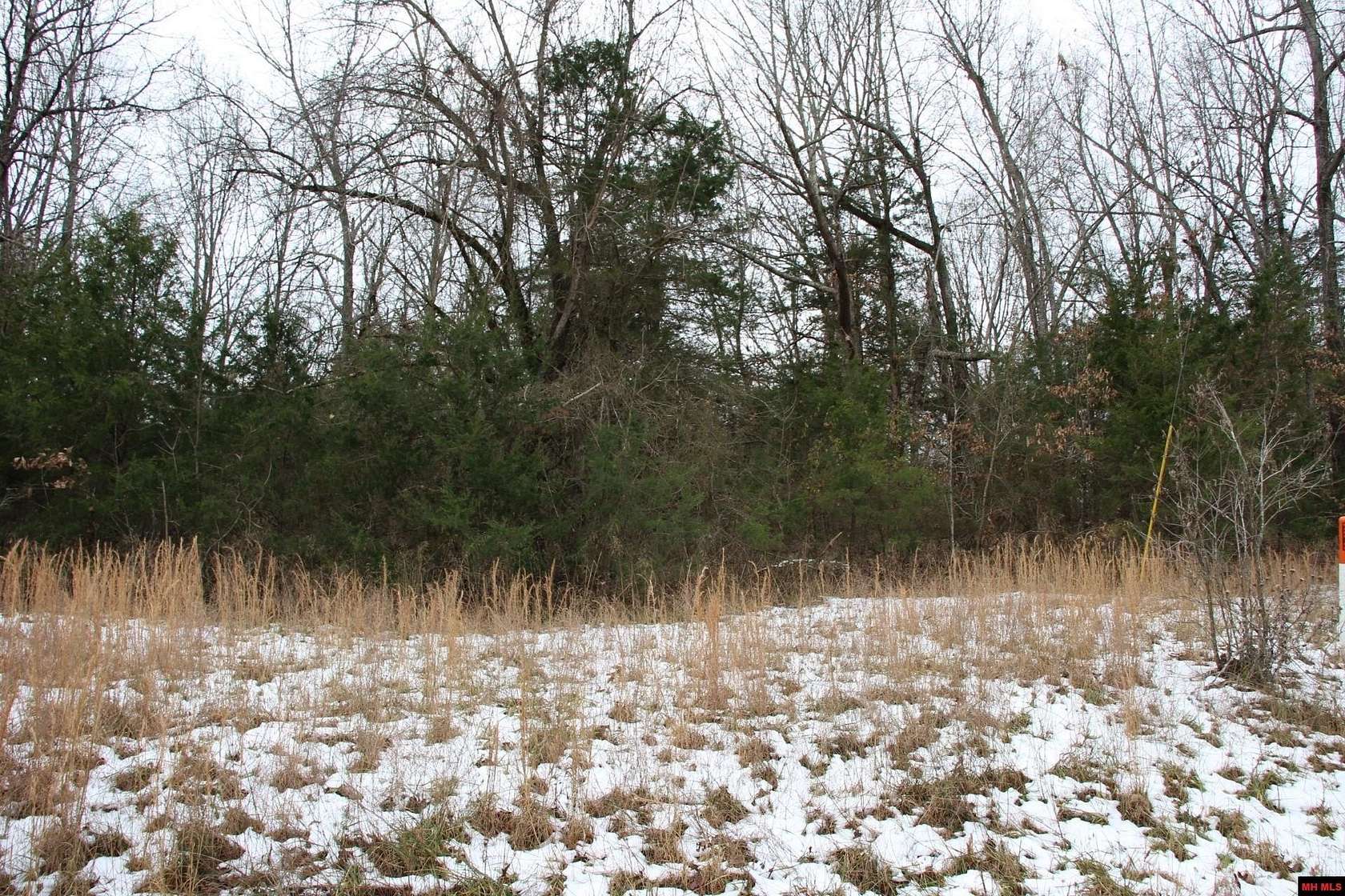 2.2 Acres of Land for Sale in Flippin, Arkansas