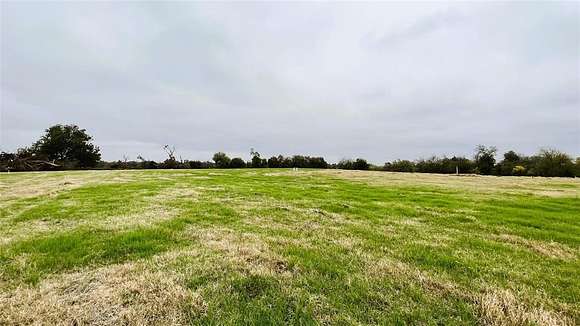 2.12 Acres of Residential Land for Sale in Yantis, Texas