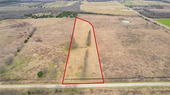 5.5 Acres of Land for Sale in Pecan Gap, Texas