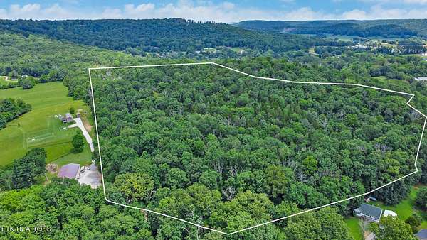 20.8 Acres of Recreational Land for Sale in Sparta, Tennessee