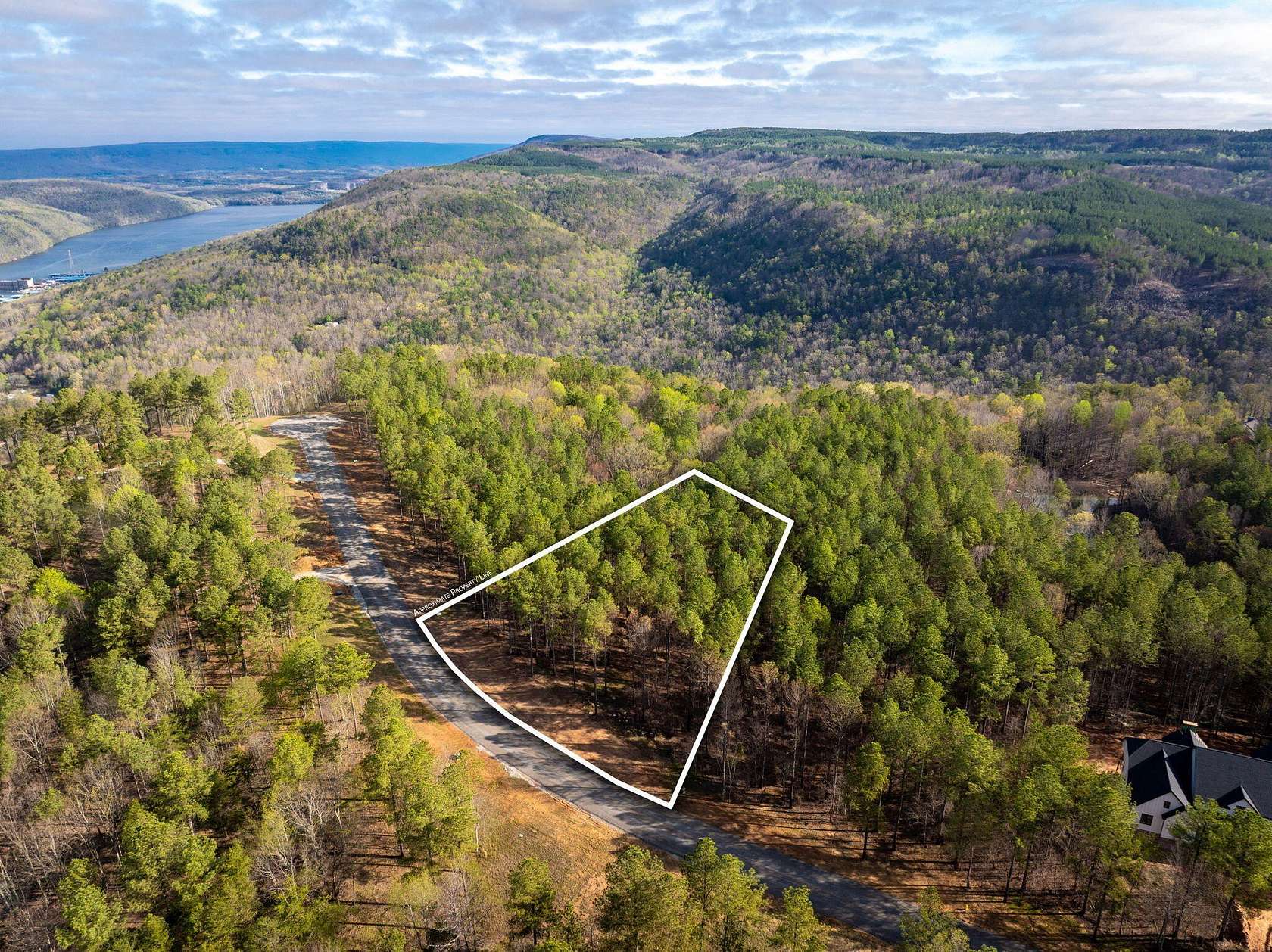 1.56 Acres of Residential Land for Sale in Haletown, Tennessee