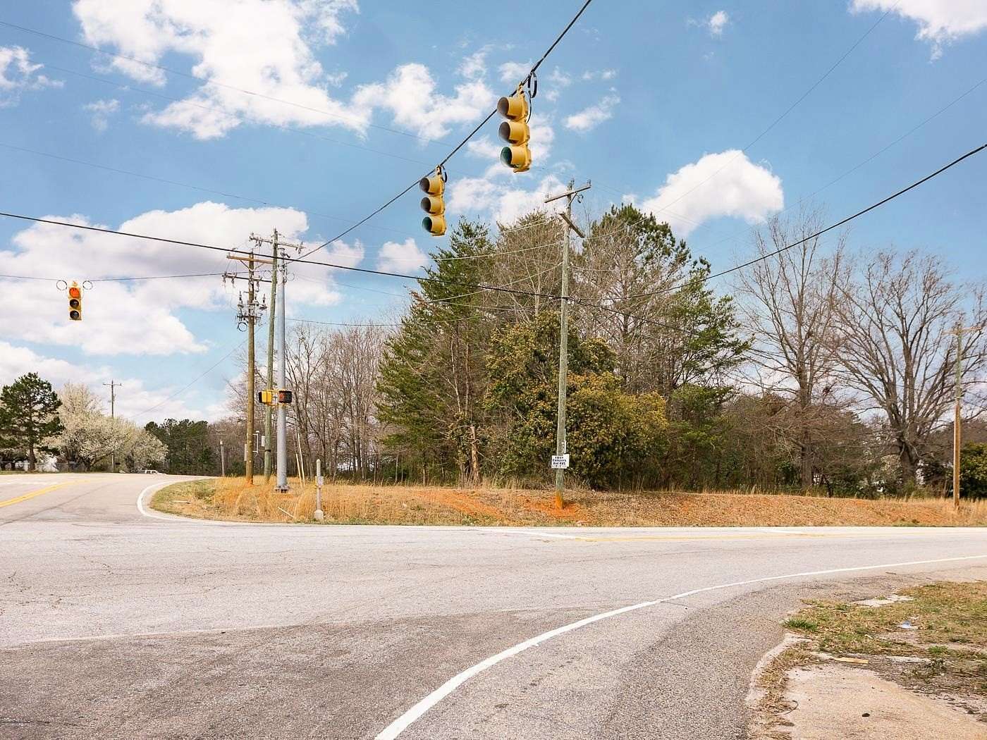 1.4 Acres of Commercial Land for Sale in Inman, South Carolina