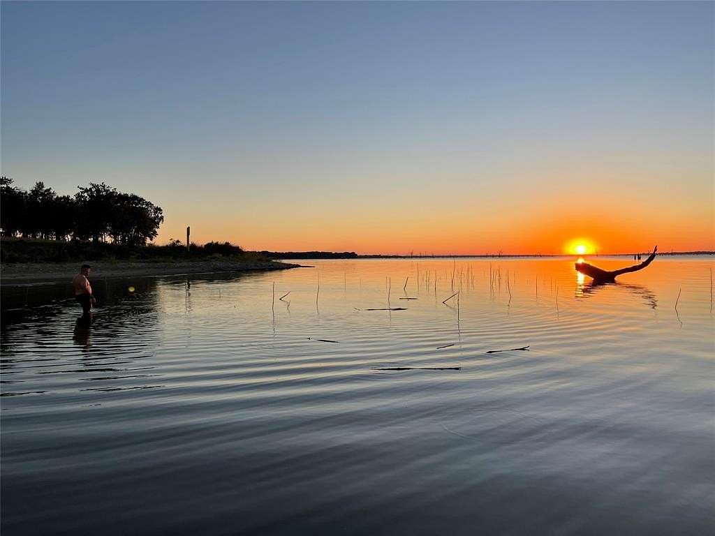 1.44 Acres of Residential Land for Sale in Streetman, Texas